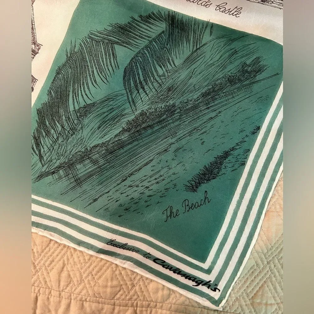 Cavanagh’s scenes of St. Thomas scarf